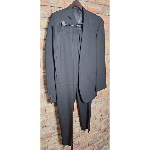 Mens 40L Kenneth Cole New York- classic black 2-Pc 100% wool suit- MINT! 34x31 - Picture 1 of 9